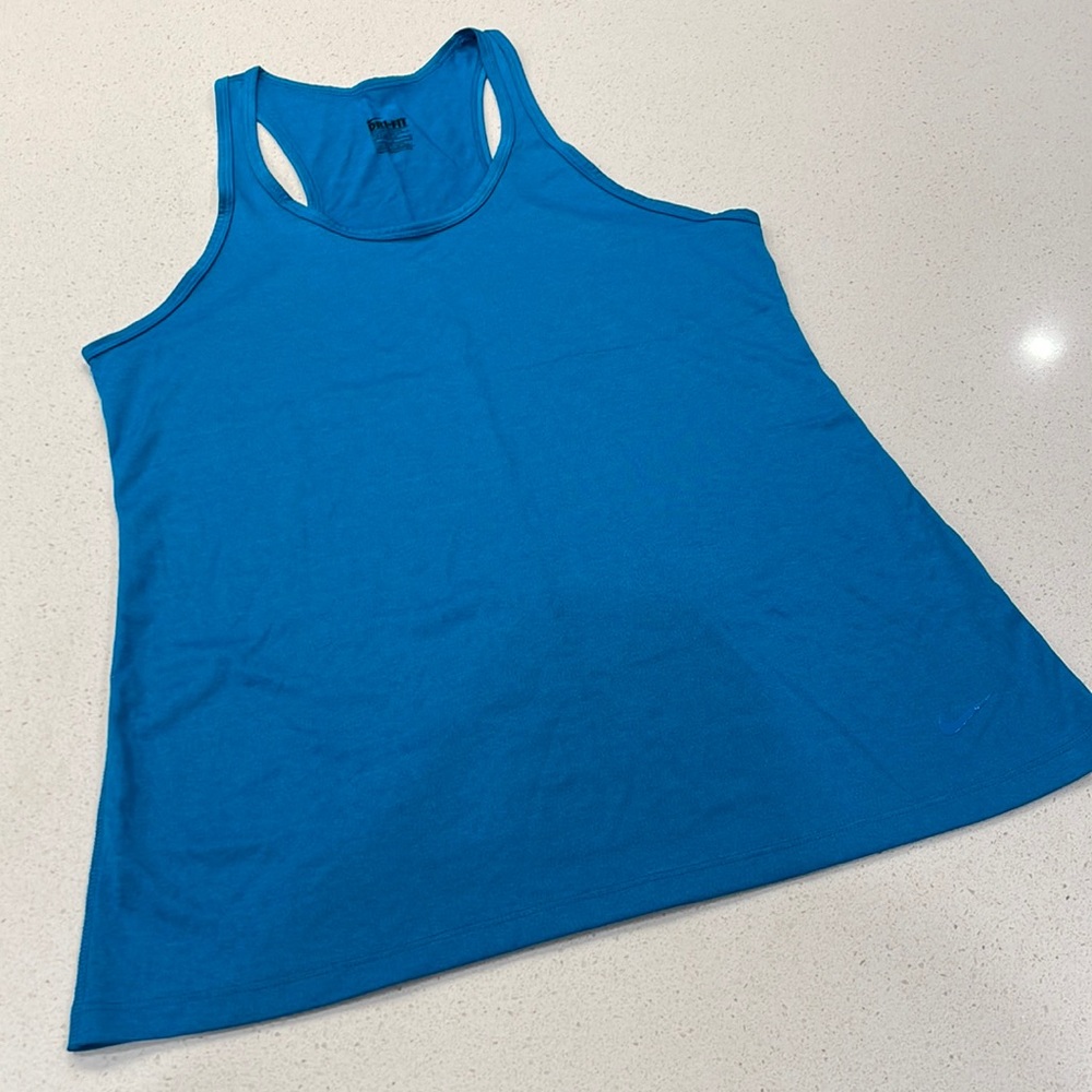 Nike dri-fit tank top womens size M regular fit